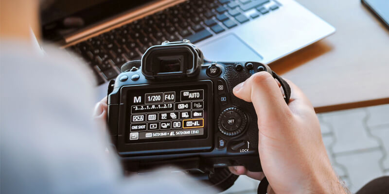 Cara Memilih Kamera Digital Yang Berkualitas Mencoba Kamera DSLR MakinTahu.com