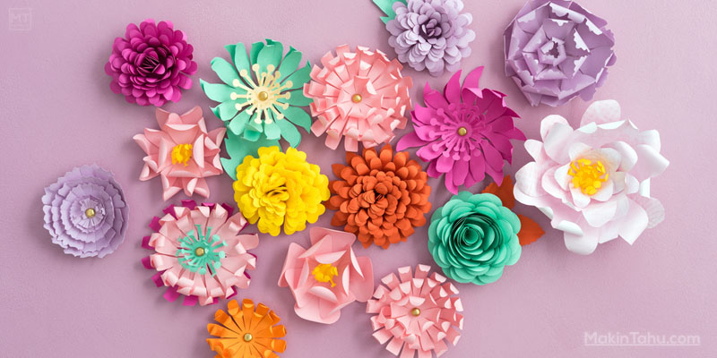 Cara Membuat Paper Flower Untuk Dekorasi Ruangan