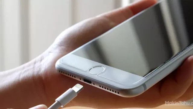 Cara Memperbaiki iPhone Mati Total Tidak Bisa Charge