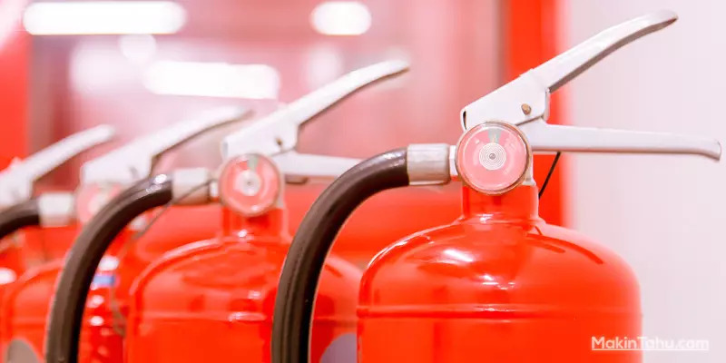 Berbagai Jenis Alat Pemadam Kebakaran Dan Fungsinya